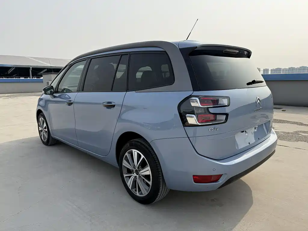 Citroën C4 PICASSO 2015 — фото 9