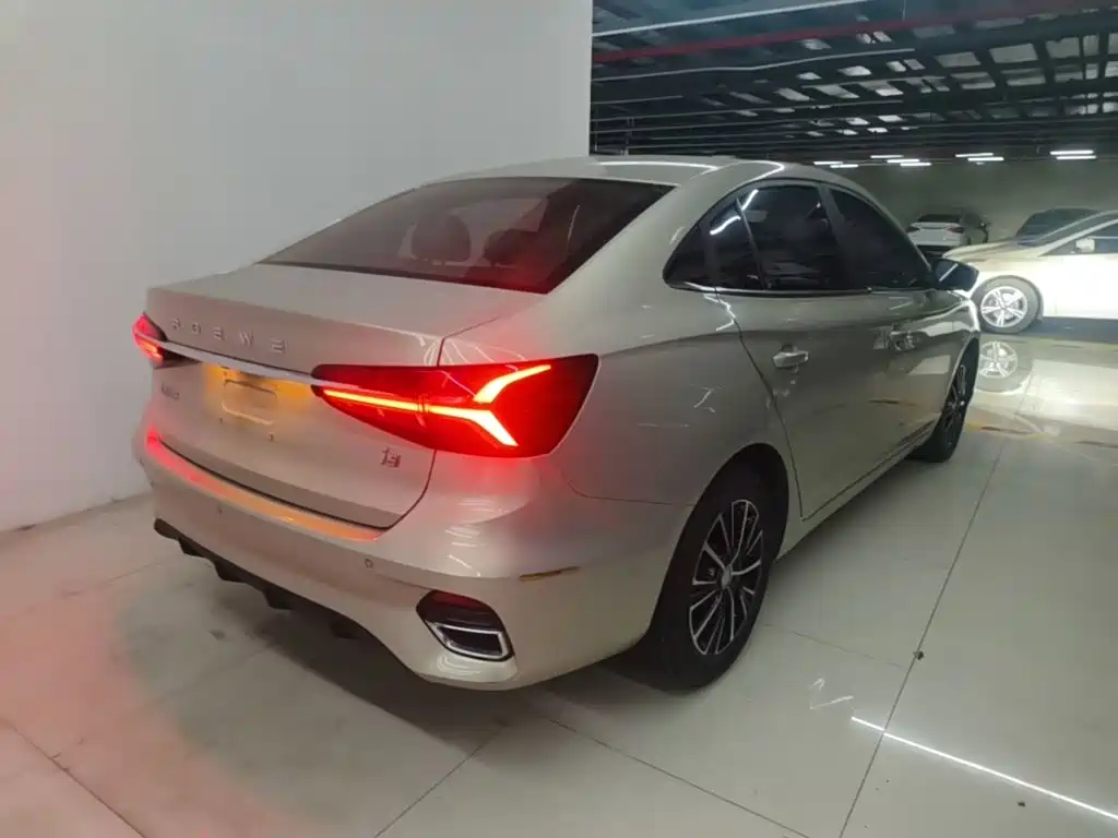 Roewe i5 2021