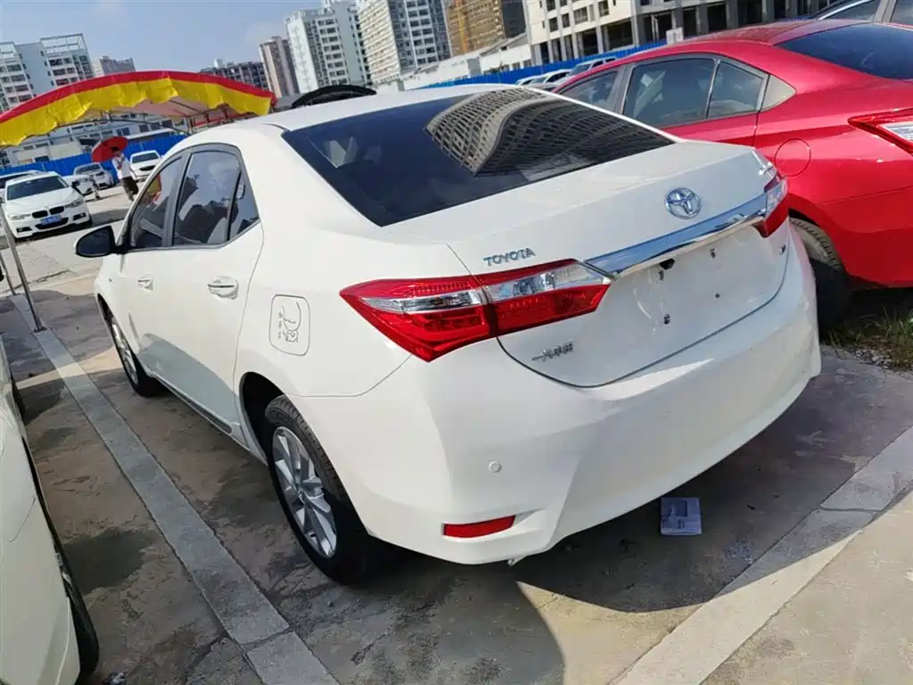 Toyota Corolla 2016 — фото 5