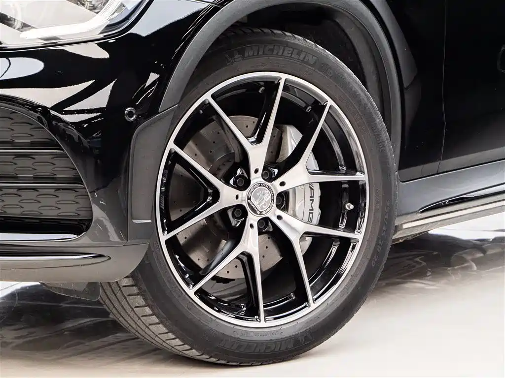 Mercedes-Benz GLC AMG 2023 — фото 9