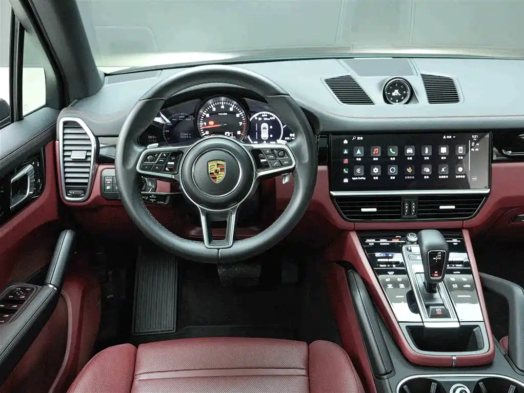 Porsche Cayenne 2022 — фото 18