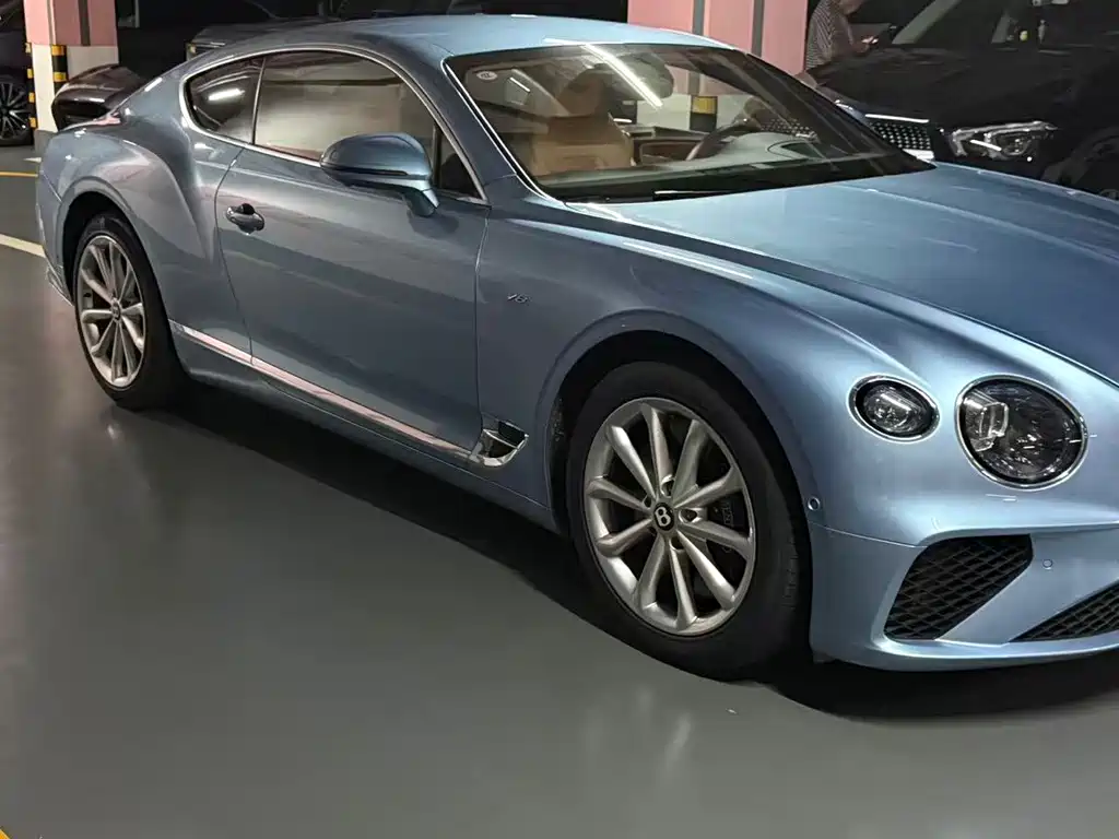 Bentley Continental 2021 — фото 4