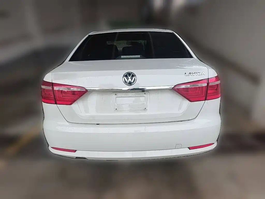 Volkswagen Lavida 2017 — фото 10