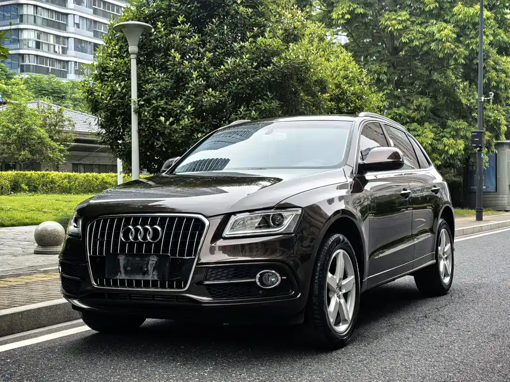 Audi Q5 2018 — фото 1