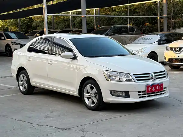 Volkswagen Santana 2013