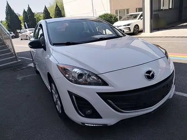 Mazda 3 Xingcheng 2015