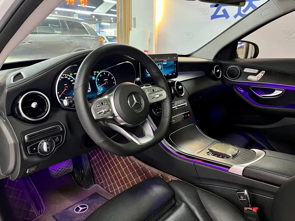 Mercedes-Benz C-Class 2020 — фото 9