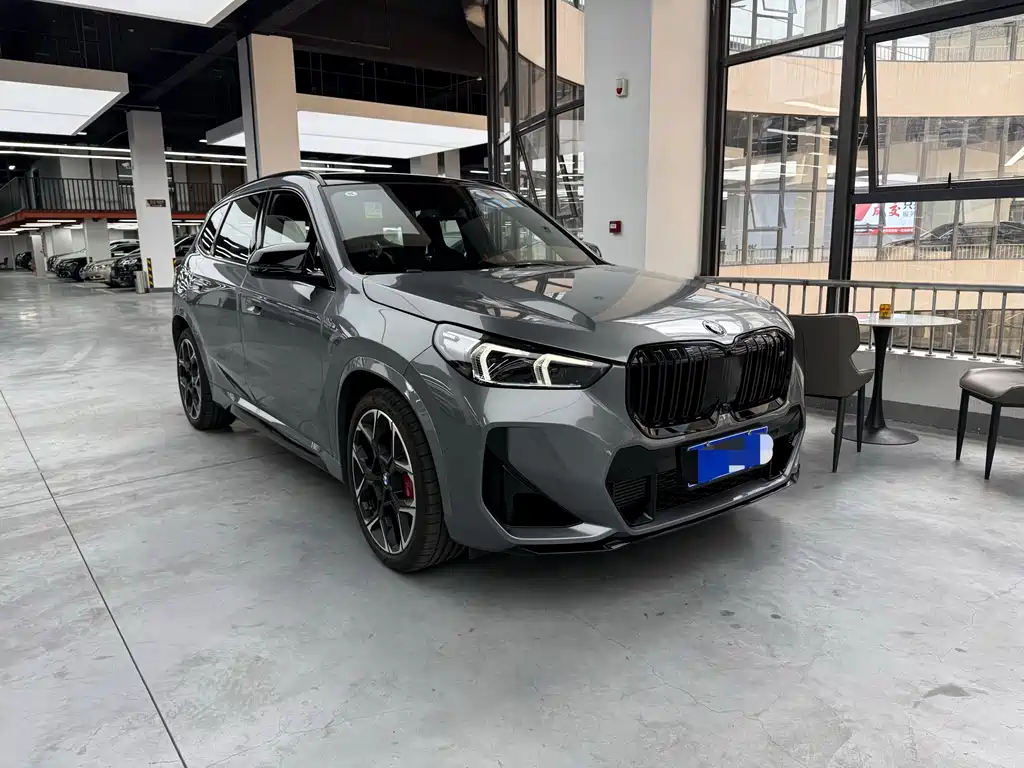 BMW X1 M35Li 2026 — фото 3