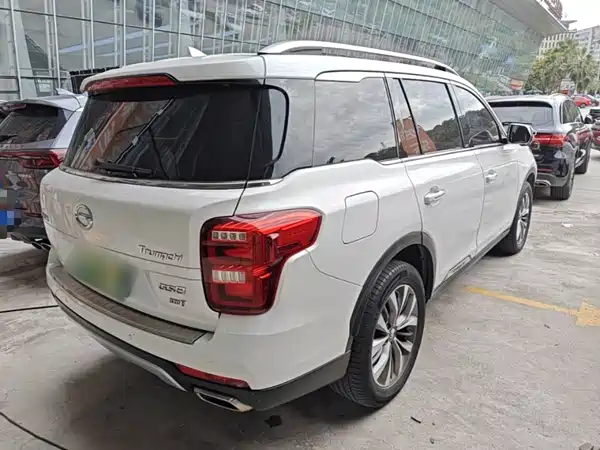 GAC Trumpchi GS8 2017