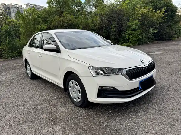 Skoda Rapid 2021