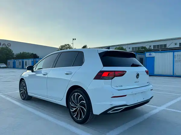 Volkswagen Golf 2022