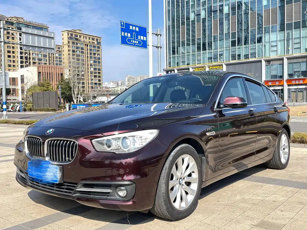 BMW 5 Series GT 2014 — фото 1