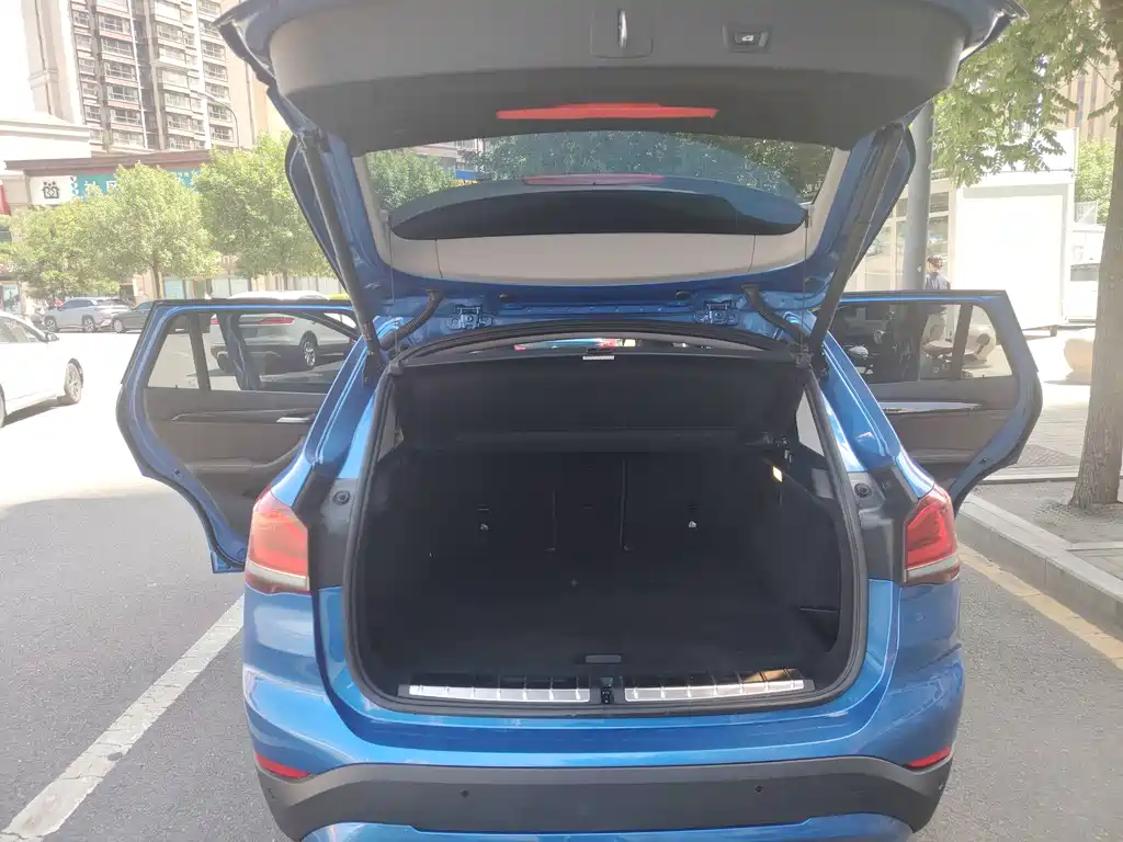 BMW X1 New Energy 2020 — фото 7