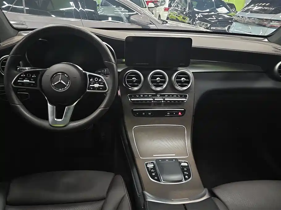 Mercedes-Benz GLC 2022 — фото 12