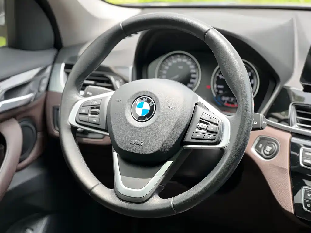 BMW X1 2020 — фото 11