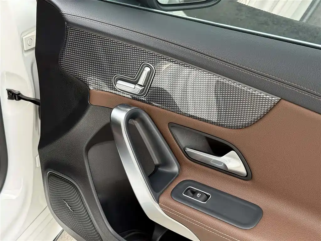 Mercedes-Benz A-Class 2020 — фото 30