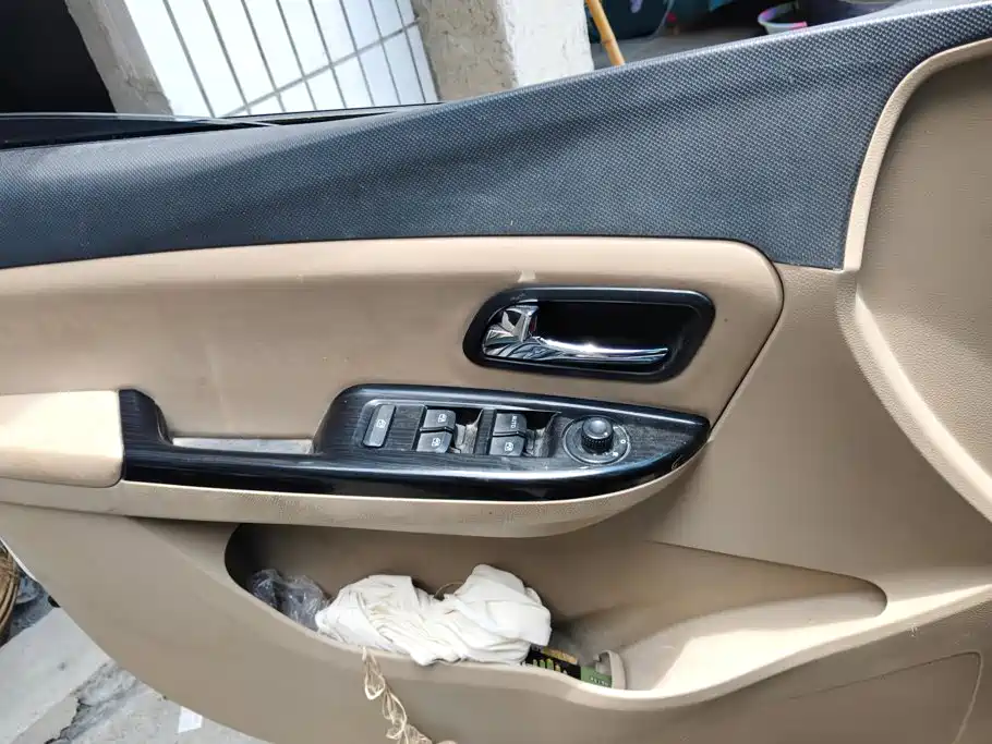 Wuling Hongguang 2017