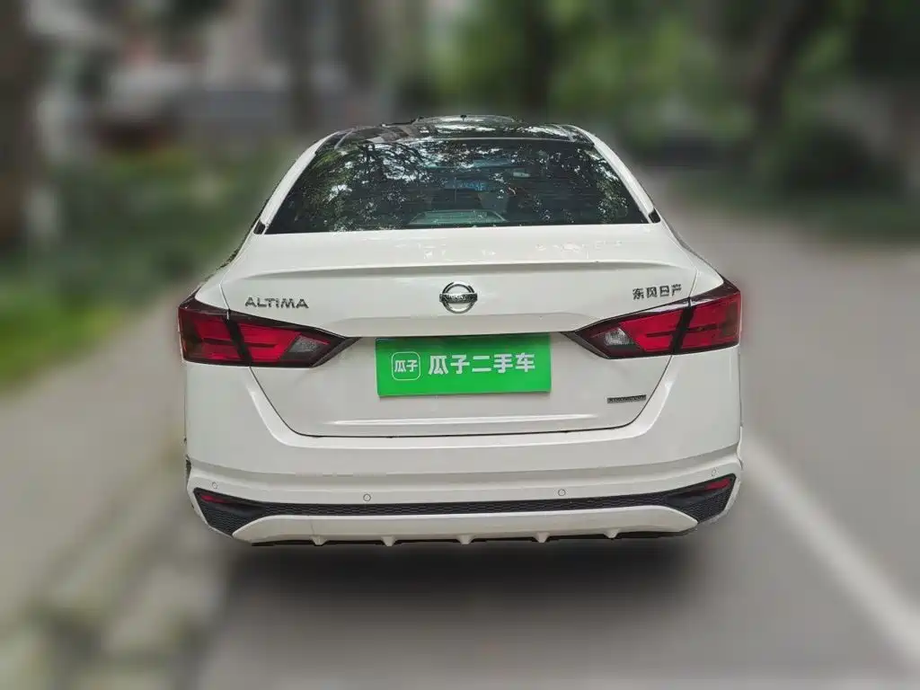 Nissan Teana 2022