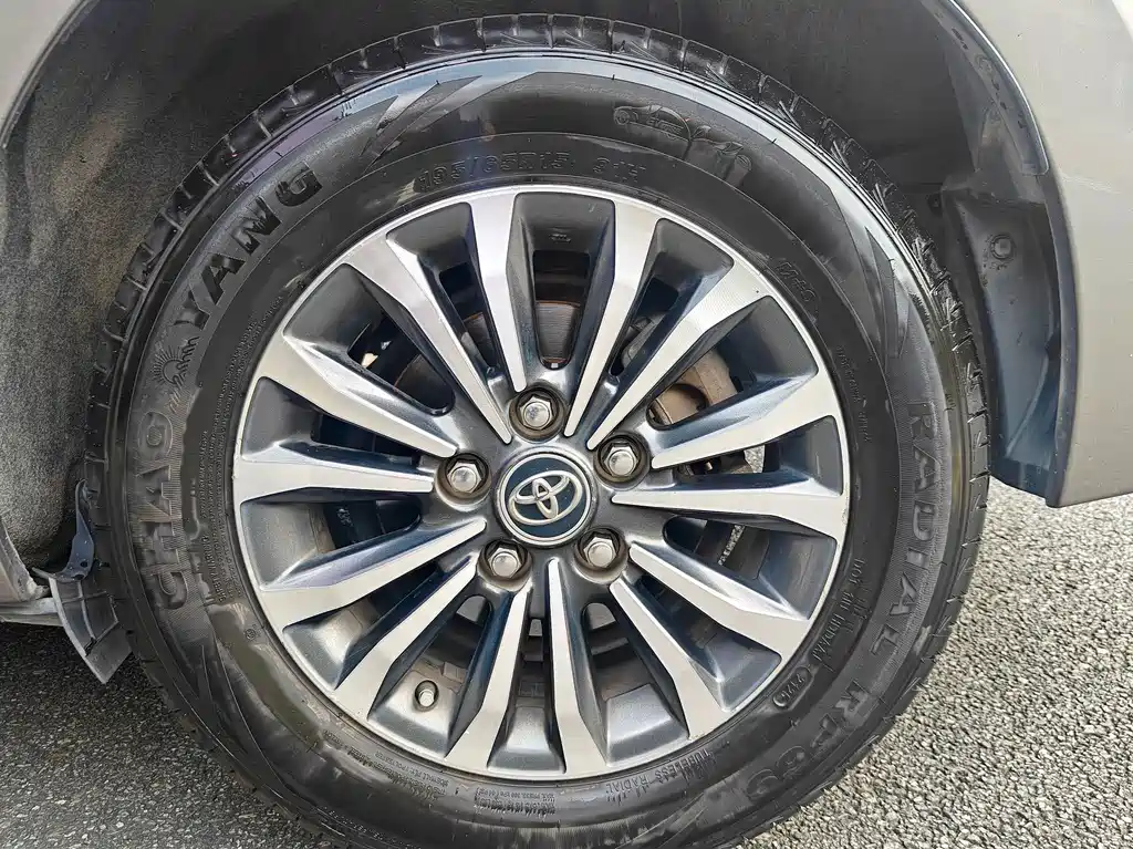 Toyota Corolla 2019 — фото 11