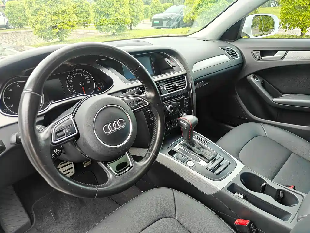 Audi A4L 2016 — фото 13