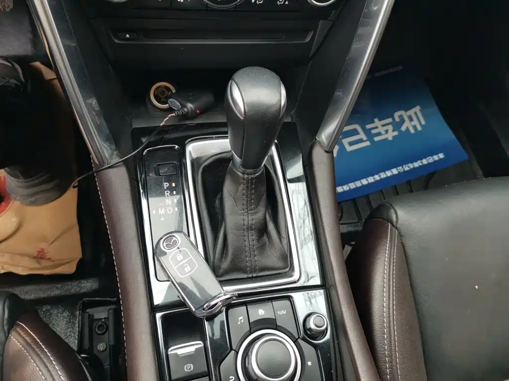 Mazda CX-4 2016 — фото 10