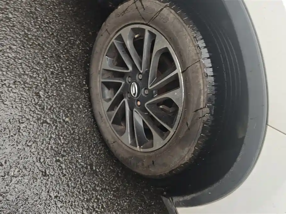 GAC Motor Trumpchi GS4 2015