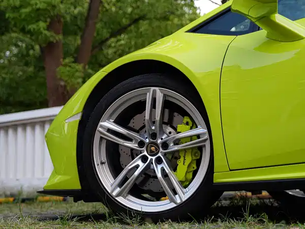 Lamborghini Huracan 2021