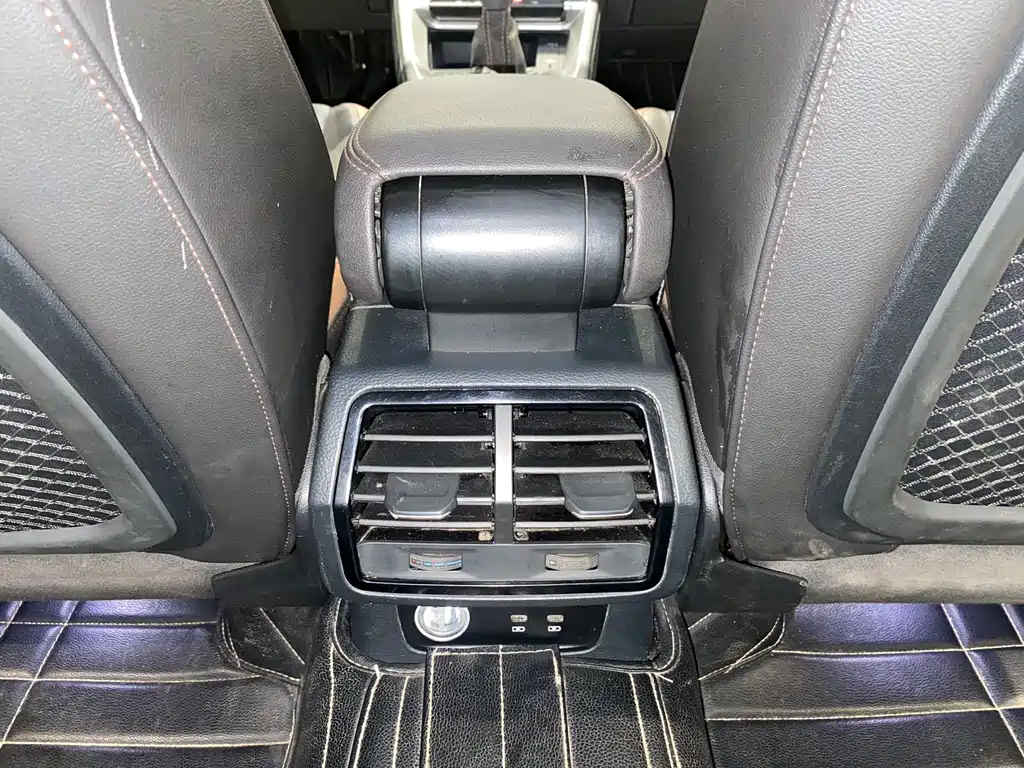 Audi Q3 2023 — фото 17