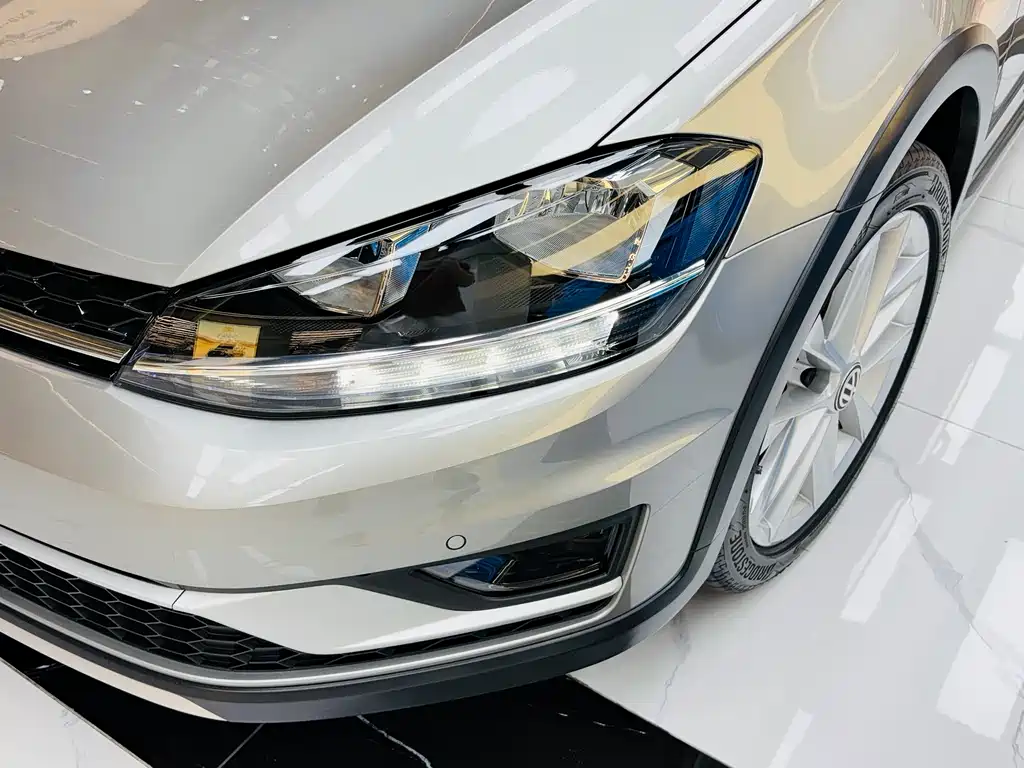 Volkswagen Golf 2019 — фото 18
