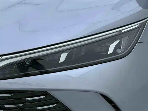 BYD Qin L 2024