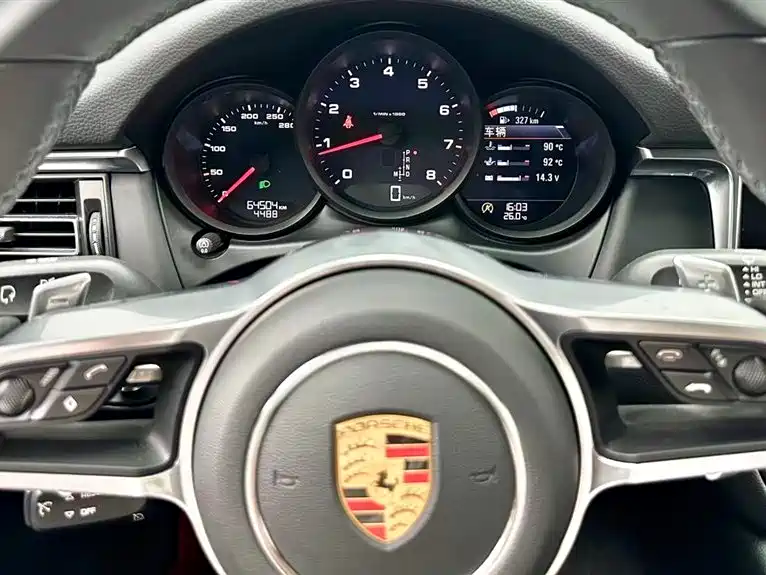 Porsche Macan 2021 — фото 14