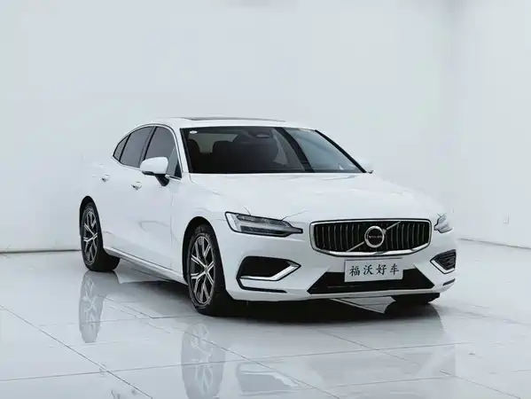 Volvo S60 2023