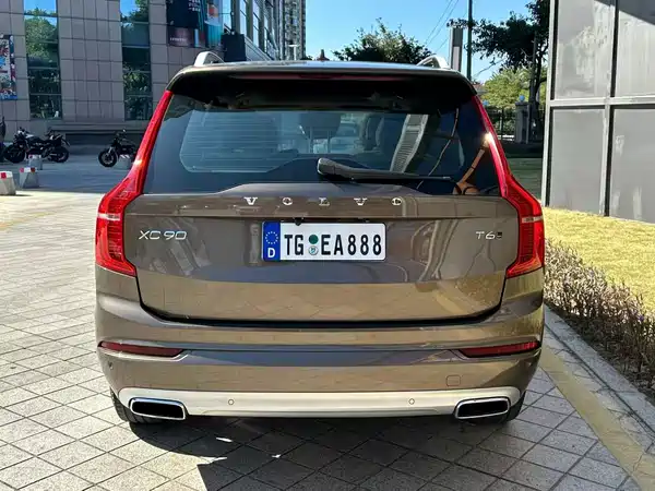 Volvo XC90 2016