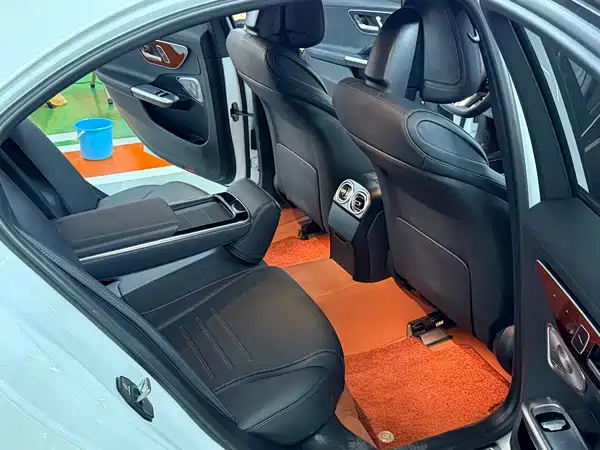 Mercedes-Benz C-Class 2023