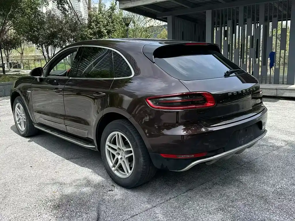 Porsche Macan 2018 — фото 9
