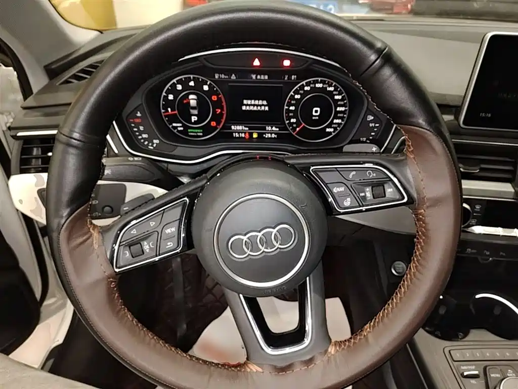 Audi A4L 2019 — фото 11