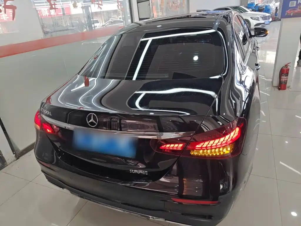 Mercedes-Benz E-Class 2023