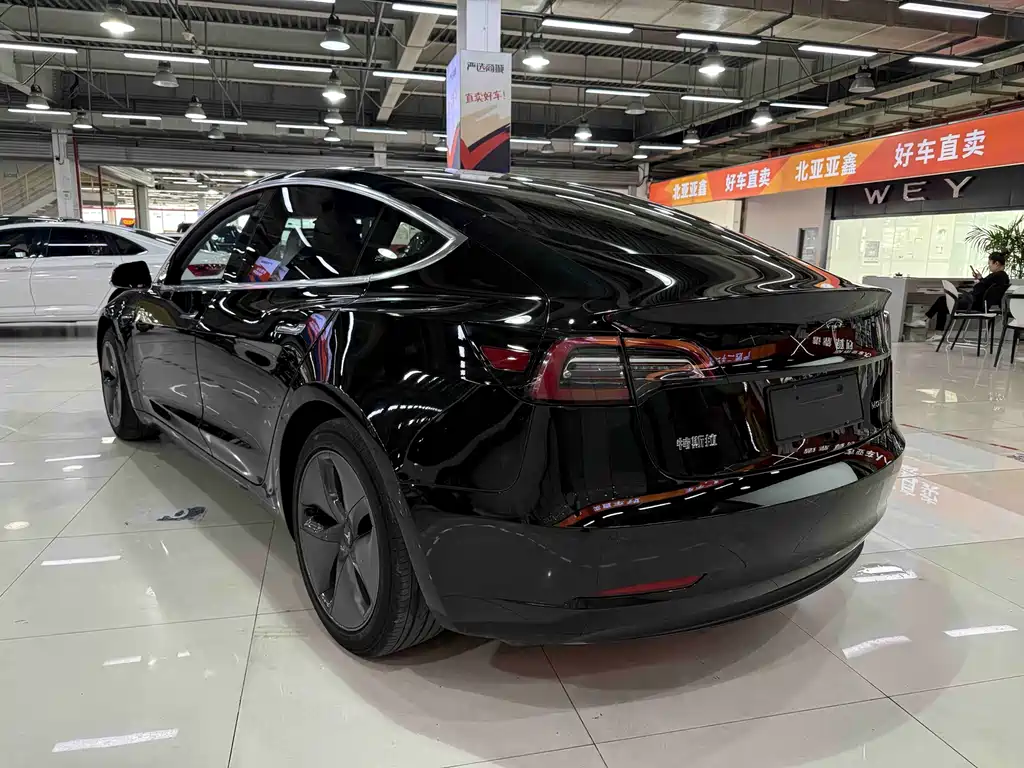 Tesla Model 3 2020 — фото 16
