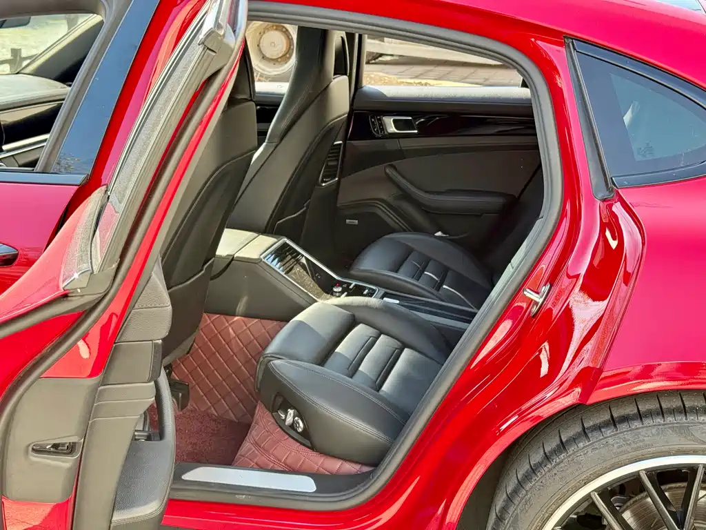 Porsche Panamera 2019