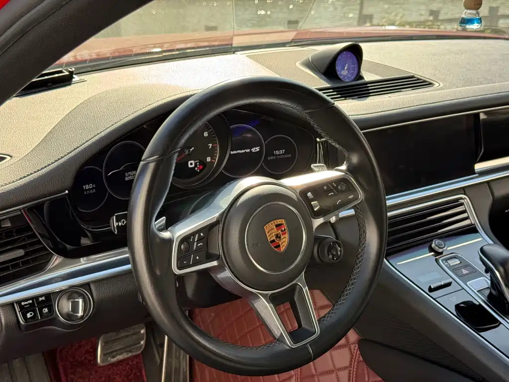 Porsche Panamera 2019 — фото 11