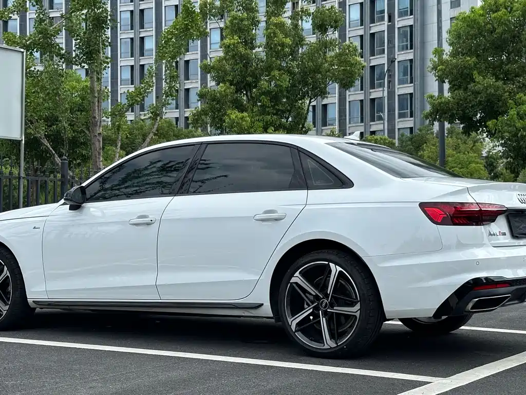Audi A4L 2024