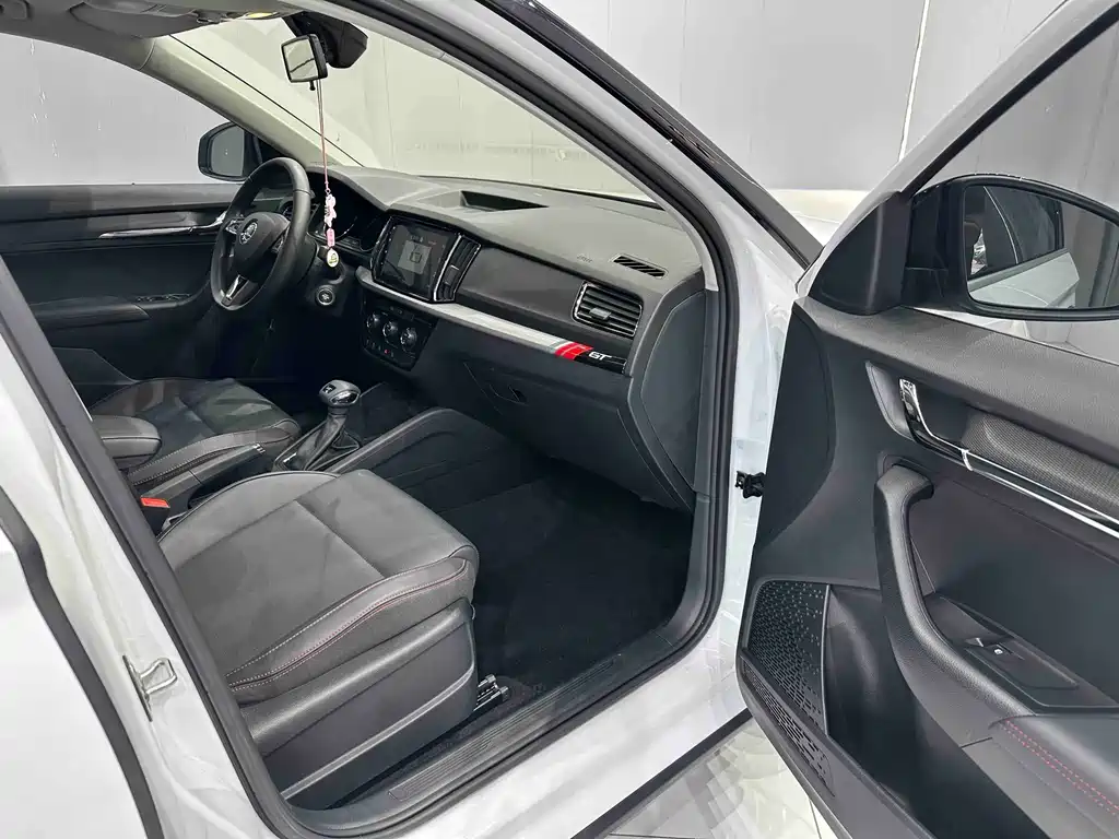 Skoda Kamiq 2023 — фото 19