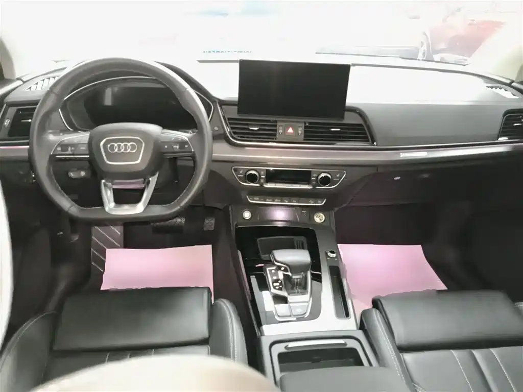 Audi Q5L 2022 — фото 10