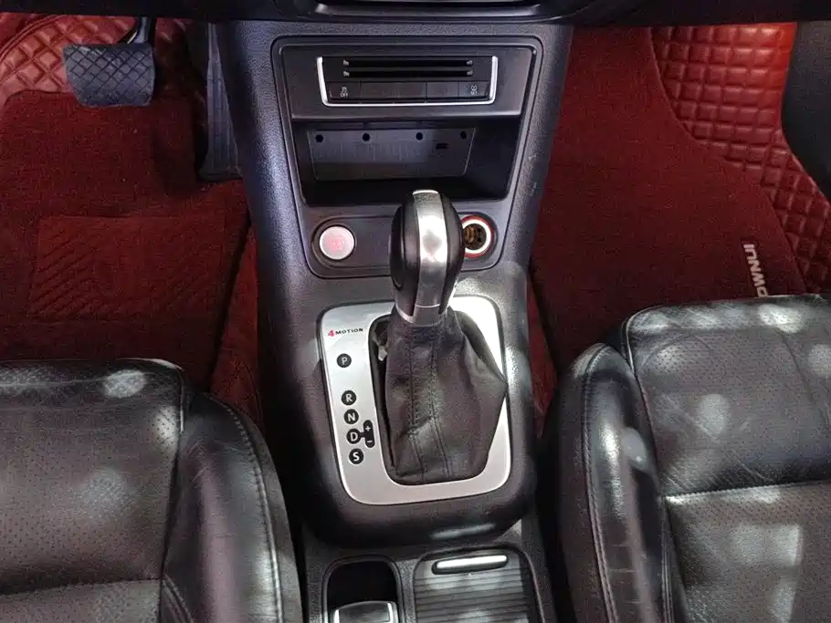 Volkswagen Tiguan 2015 — фото 16