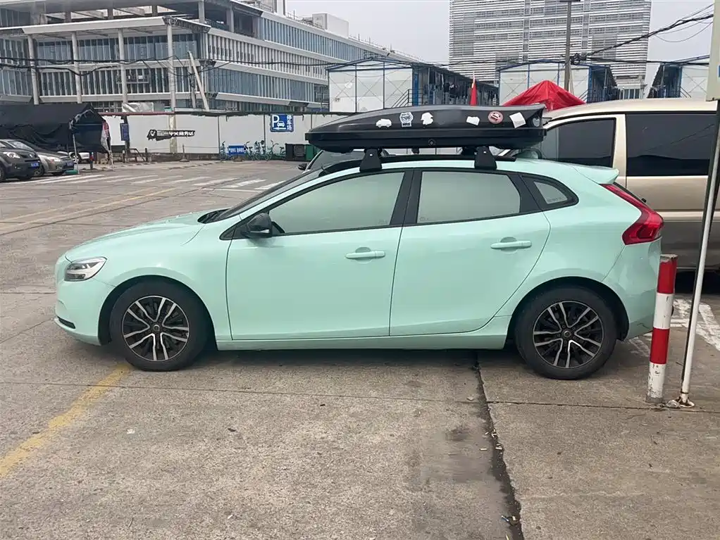 Volvo V40 2018 — фото 3