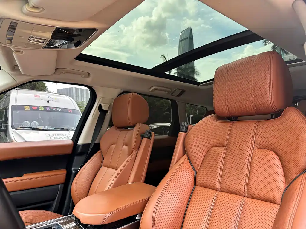 Land Rover Range Rover Sport 2013 — фото 17