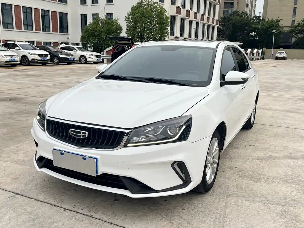 Geely Emgrand 2021