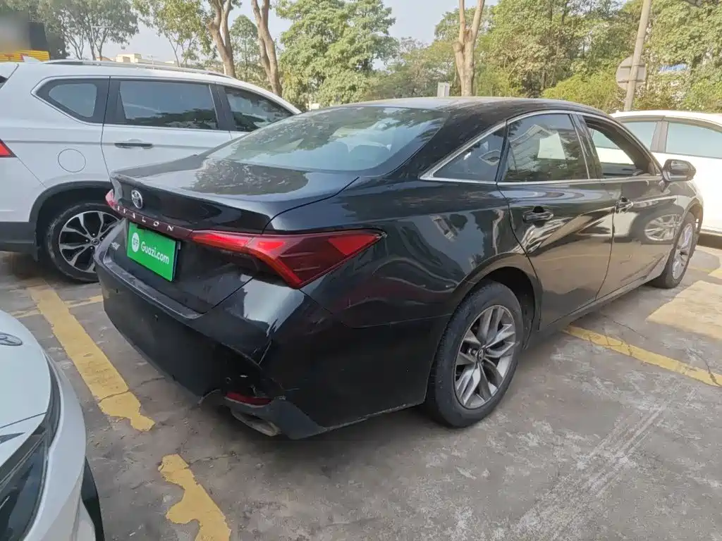 Toyota Avalon 2020
