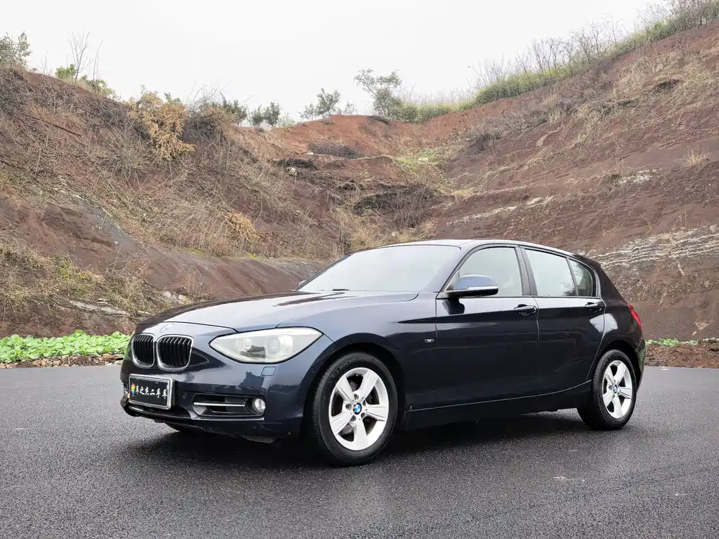 BMW 1 Series 2012 — фото 1