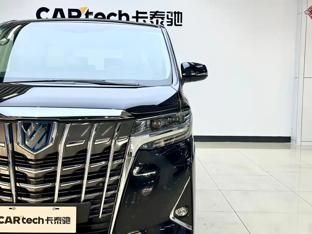 Toyota Alphard 2022 — фото 6